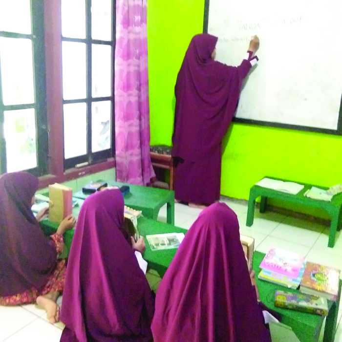 Read more about the article Pentingnya Menuntut Ilmu dalam Agama Islam, lalu mengapa kita lalai ?